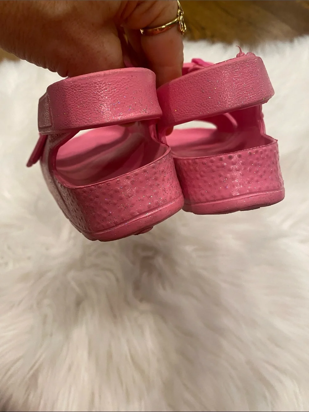 Children’s Place Adjustable Pink Glitter Buckle Sandals sz 10